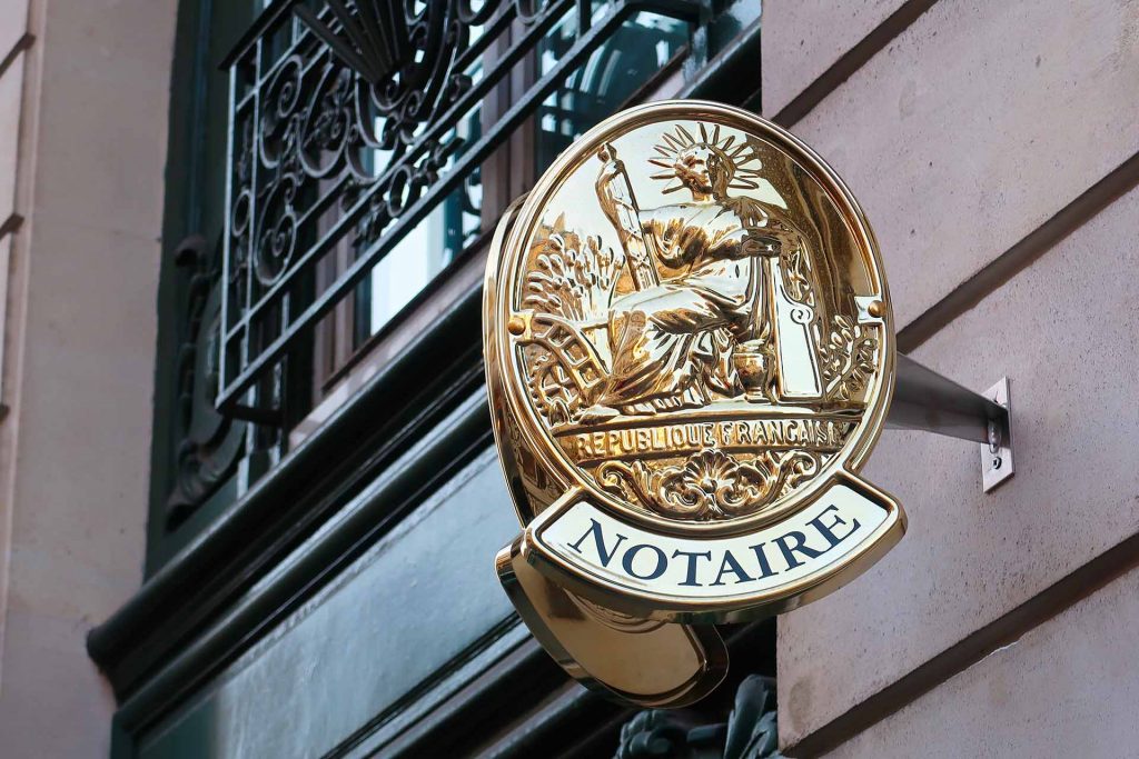 La Marianne d'une étude notariale, un symbole fort du cabinet de notaire.