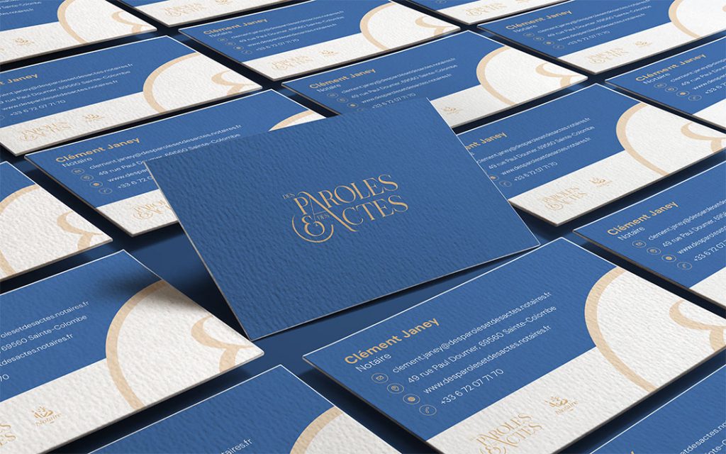 Des cartes de visites de notaires conçu par le studio graphique de La Clinique des Marques à Lyon.