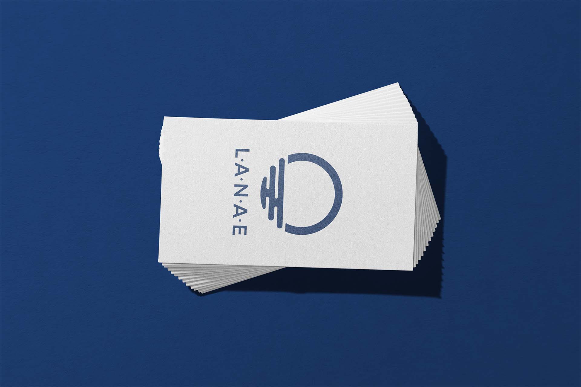 Nouveau logo et nom pour un laboratoire pharmaceutique.